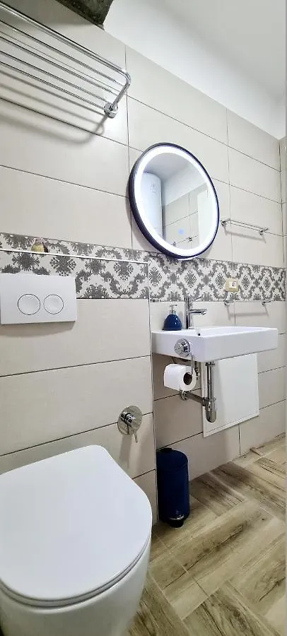 2V1 - Sheshi Willson Apartment Tirana Albania