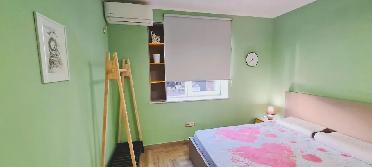 2V1 - Sheshi Willson Apartment Tirana