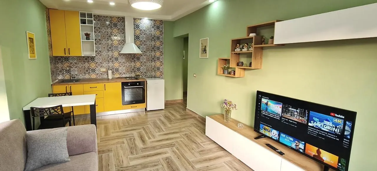 2V1 - Sheshi Willson Apartment Tirana 0*,  Albania